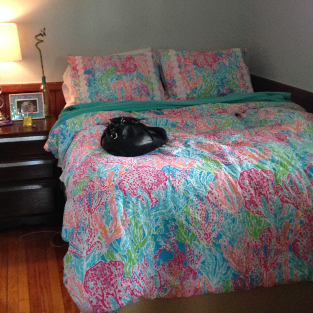 Garnet Hill Lilly Duvet Cover + Shams Lets Cha Cha